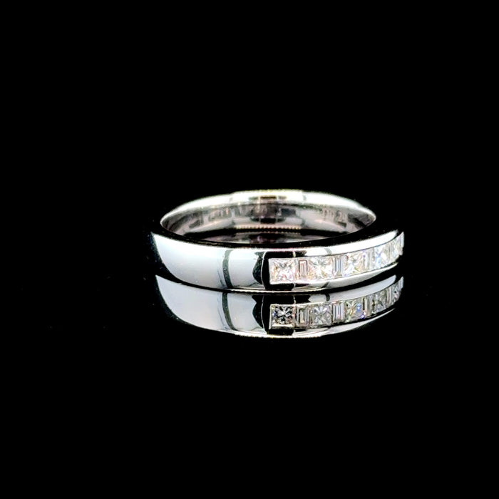 18ct White Gold Diamond Ring