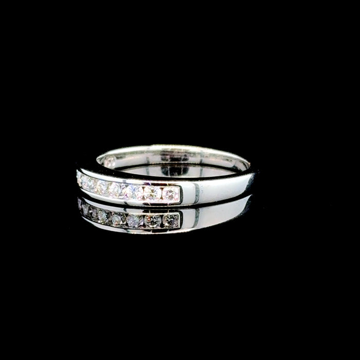 18ct White Gold Diamond Ring