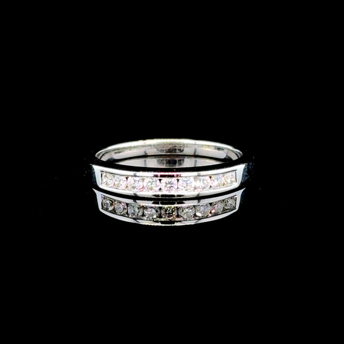 18ct White Gold Diamond Ring