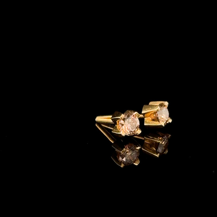 18ct Yellow Gold Champagne Diamond Claw Studs