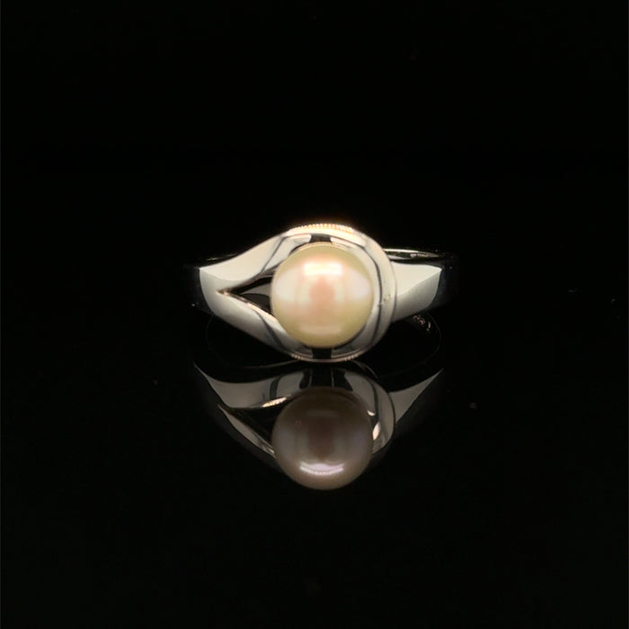 Silver Pearl Loop Ring