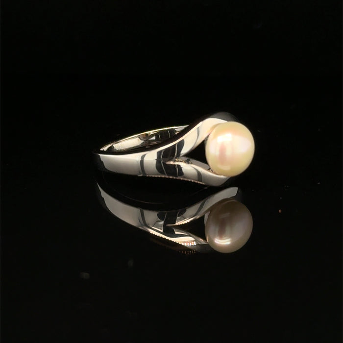 Silver Pearl Loop Ring