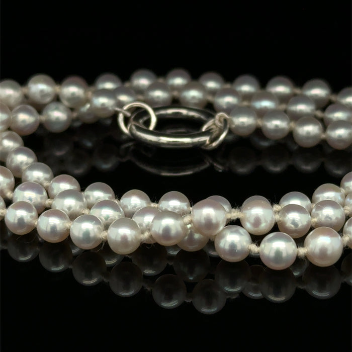 Pearl Necklace with Round Silver Clasp
