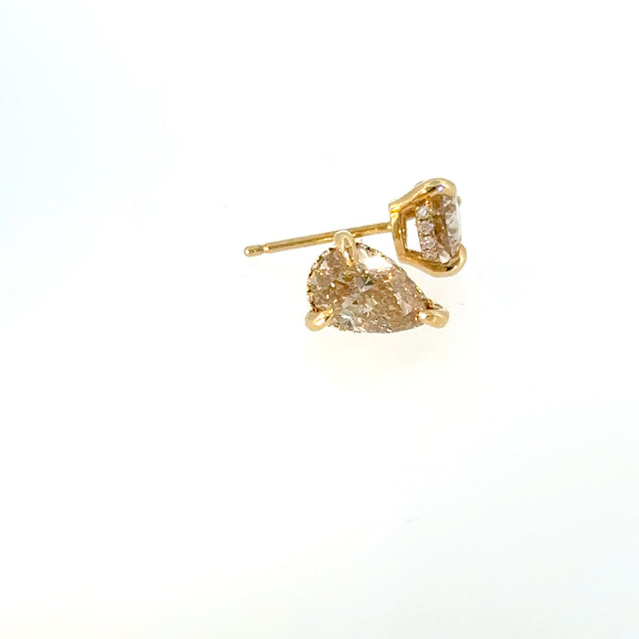 18ct Gold Pear Shaped Diamond Earrings