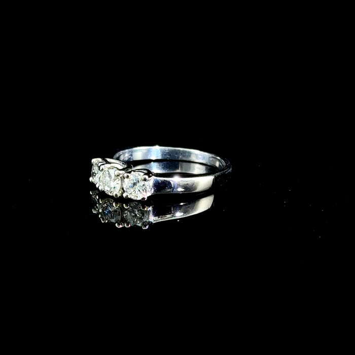 18ct Gold Diamond Ring