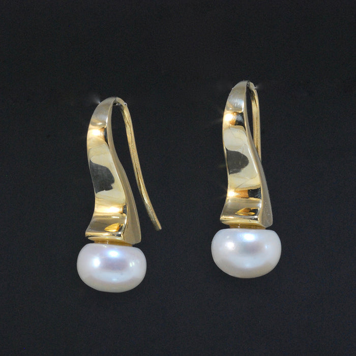 Wave Earrings with Freshwater Pearl